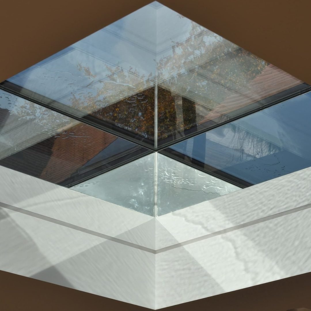 Fluid Glass Drayson House Roof Light Fluid Glass Drayson House Roof Light