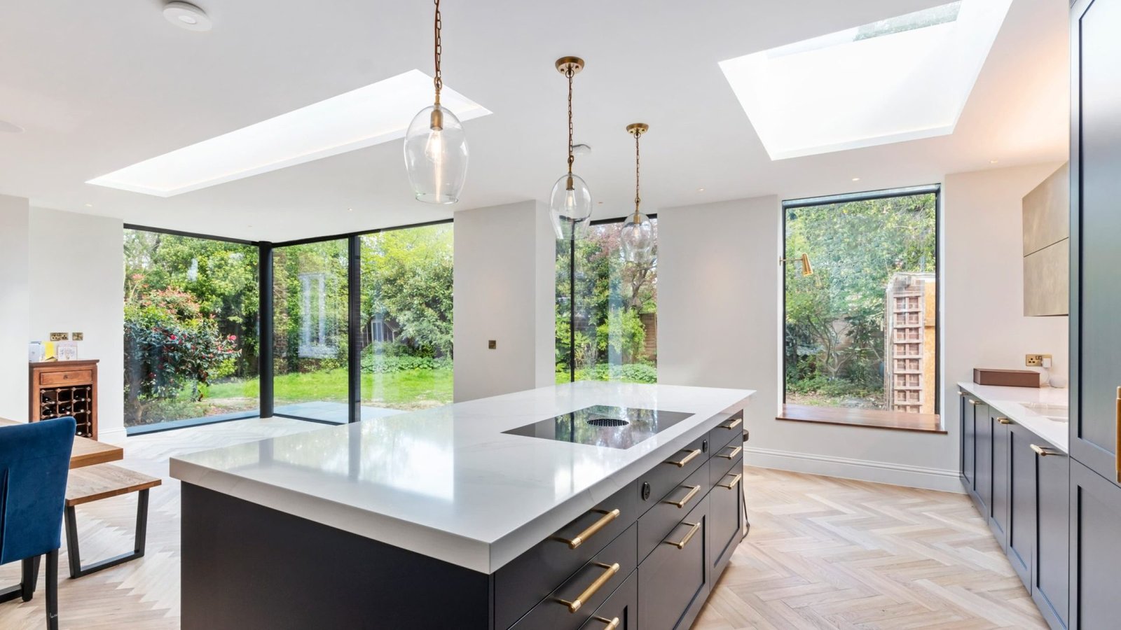 Fluid_Glass_Drewstead_Road_10_W_3840px Fluid_Glass_Drewstead_Road_10_W_3840px